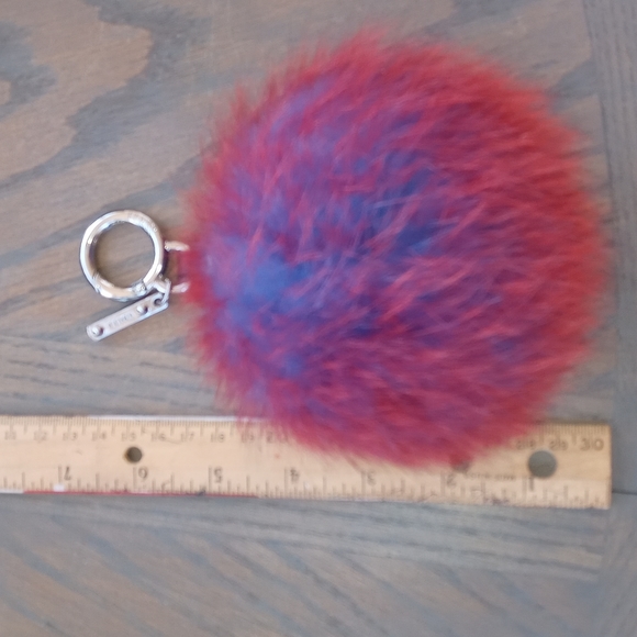 FENDI BICOLOR RED/BLUE FOX FUR POMPOM BAG CHARM - Picture 8 of 8